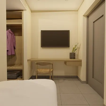 Apollonion Asterias And 5*